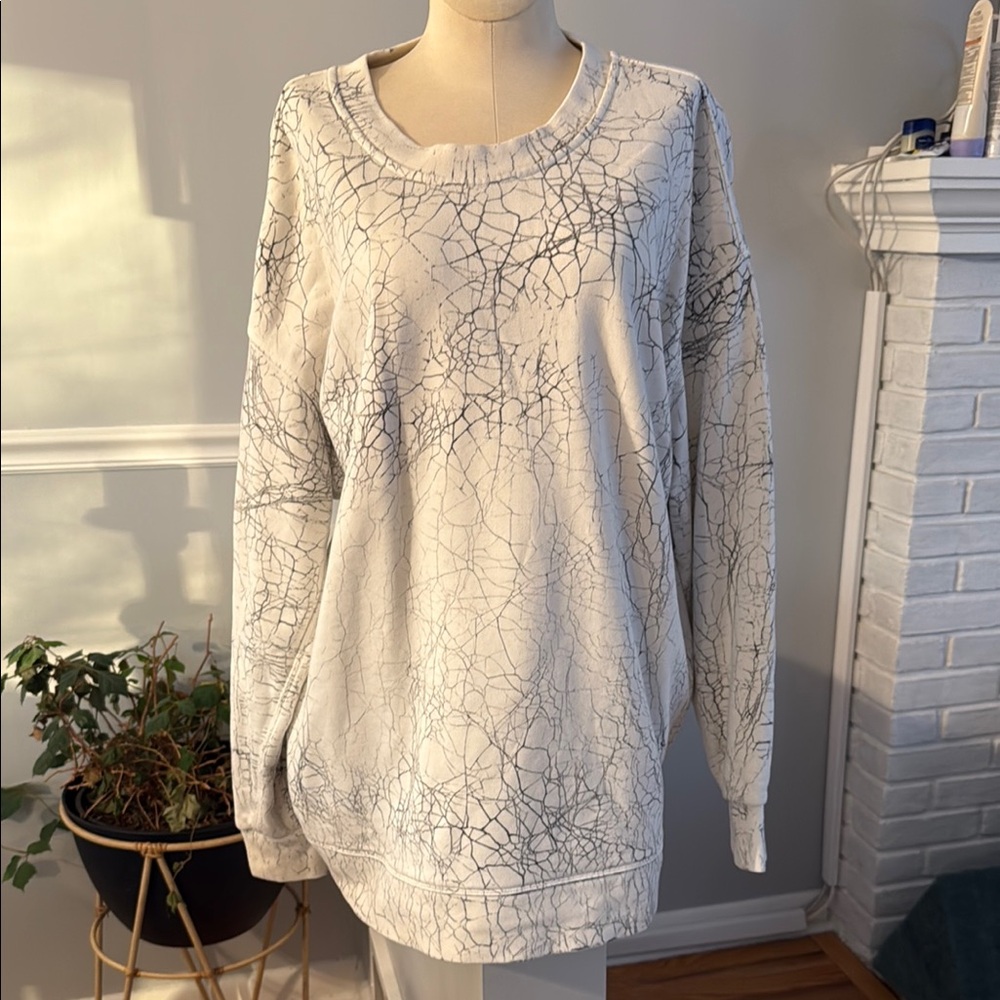 Lululemon Women’s Sweatshirt